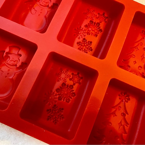 Sur La Table Festive Red Silicone Loaf Molds Set - Picture 3 of 5